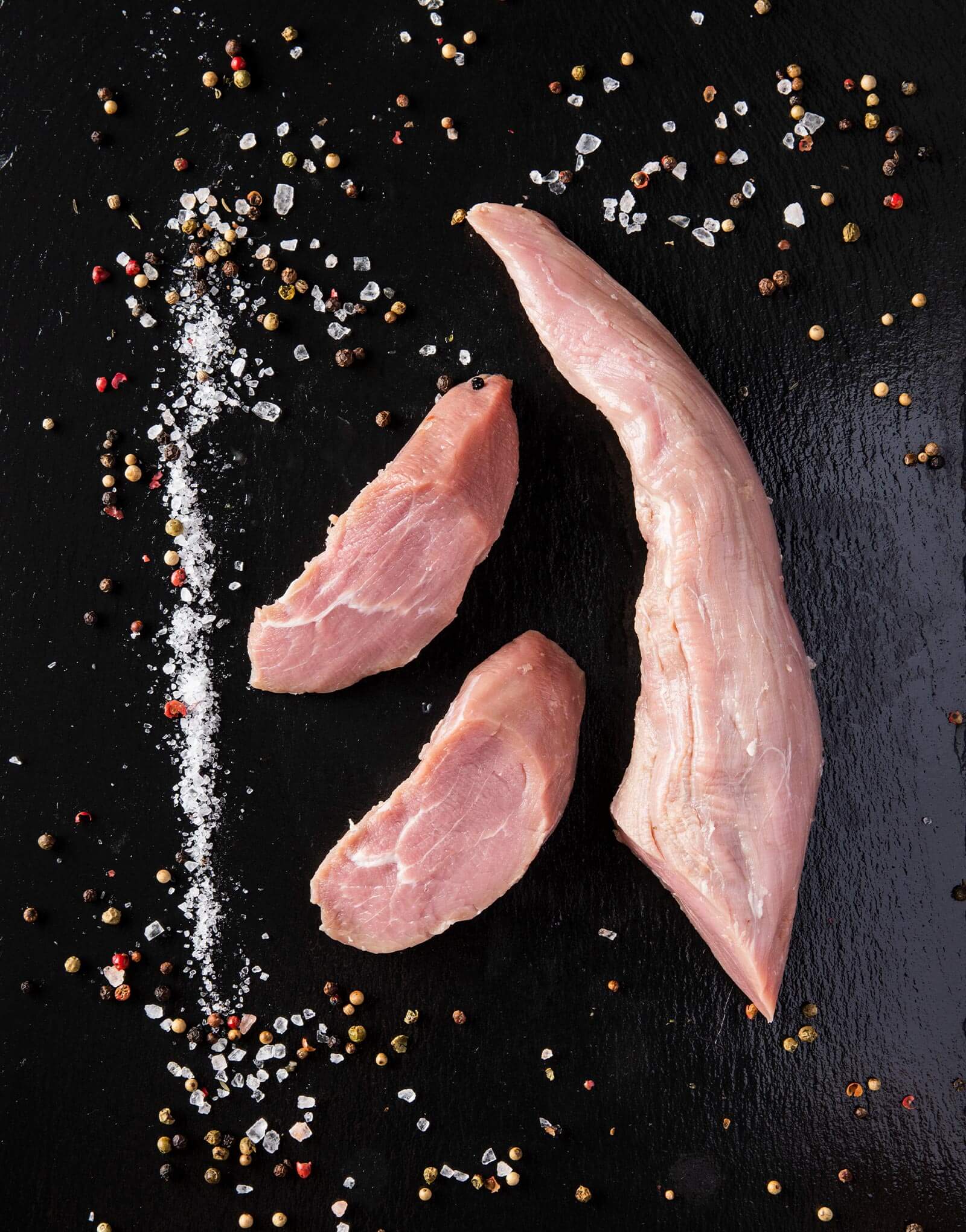 Rohes Kalbsfilet mit Gewürzen